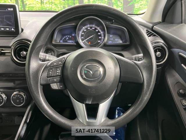 Mazda DEMIO 2015-11 296594-7