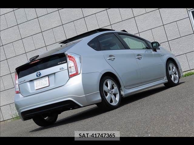 Toyota PRIUS 2013-10 250538-7