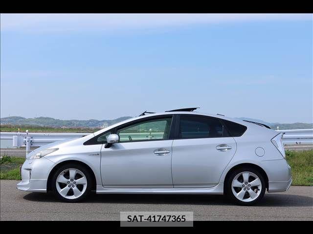 Toyota PRIUS 2013-10 250538-2