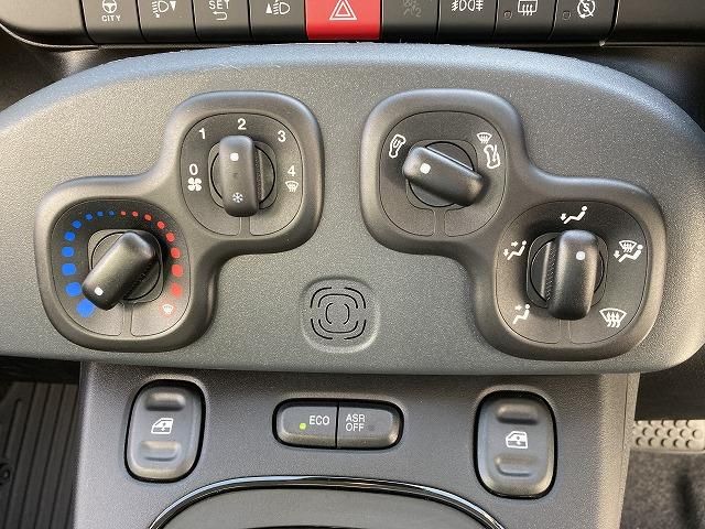 Fiat PANDA 2023-02 12696-16