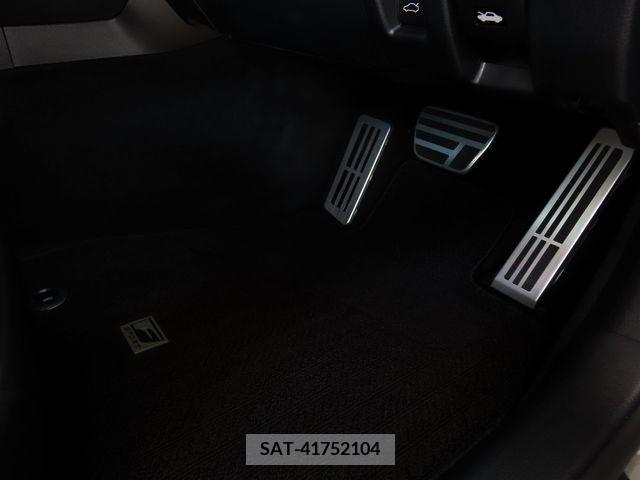Lexus IS 2024-03 388153-15