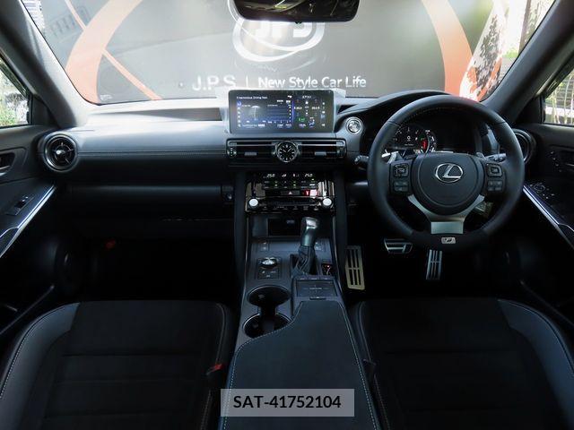 Lexus IS 2024-03 388153-2
