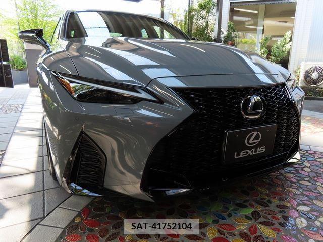 Lexus IS 2024-03 388153-5