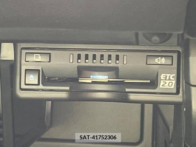 Lexus UX 2020-11 210061-8