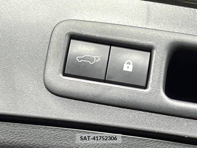 Lexus UX 2020-11 210061-4