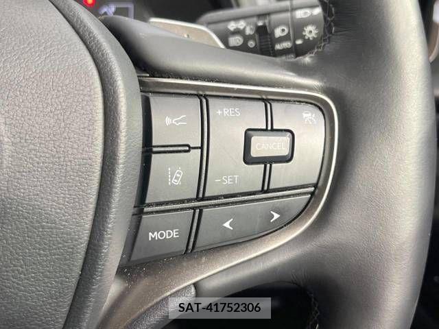 Lexus UX 2020-11 210061-3
