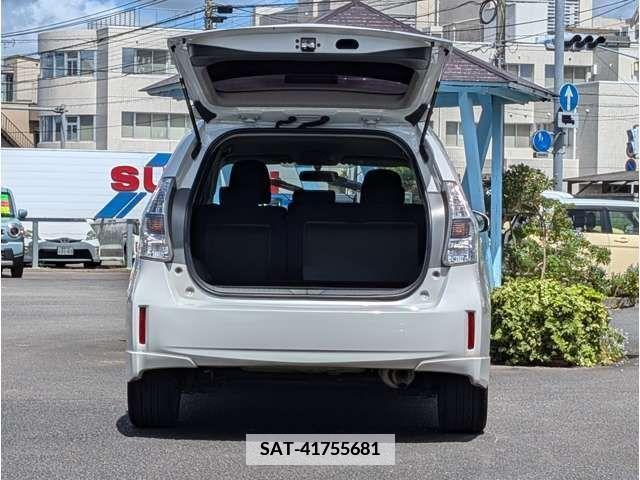 Toyota PRIUS ALPHA 2012-07 366737-14