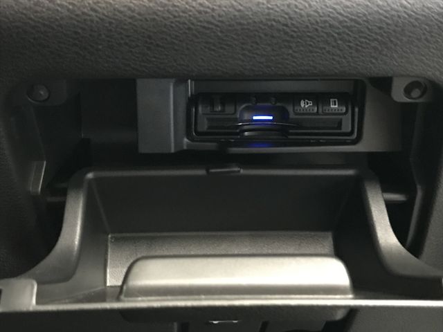 Nissan SERENA 2018-09 23699-20