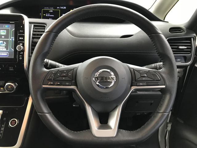 Nissan SERENA 2018-09 23699-16
