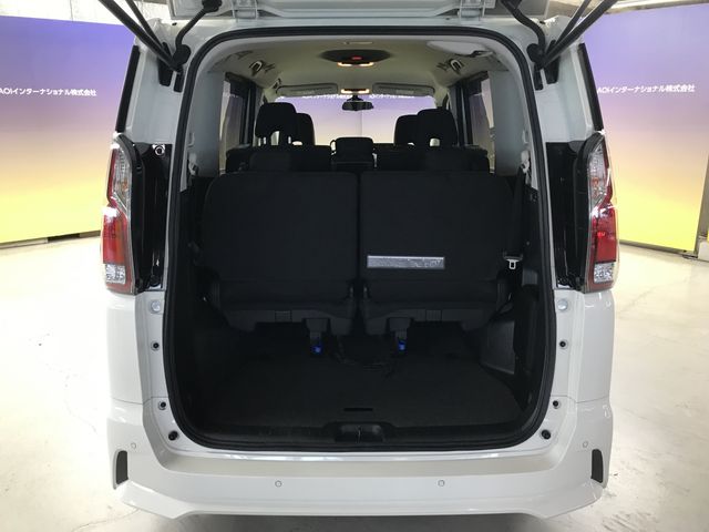 Nissan SERENA 2018-09 23699-10