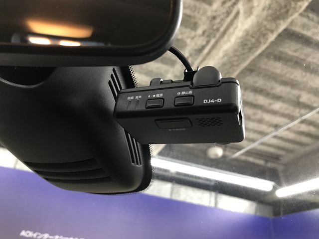 Nissan SERENA 2018-09 23699-22