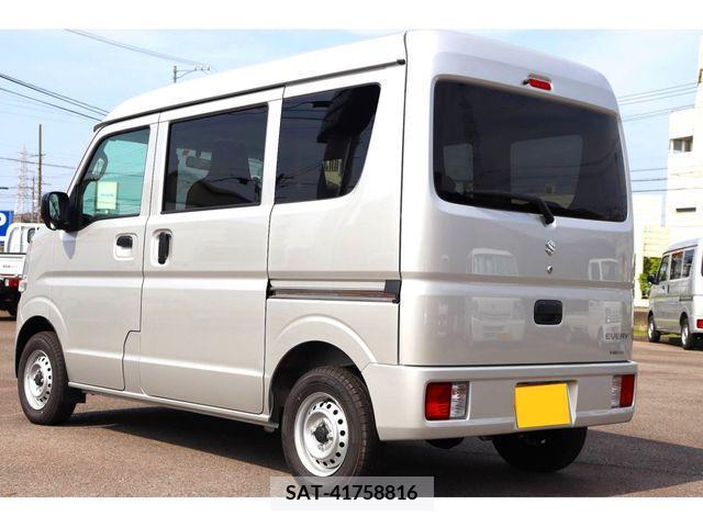 Suzuki EVERY 2023-03 301648-1
