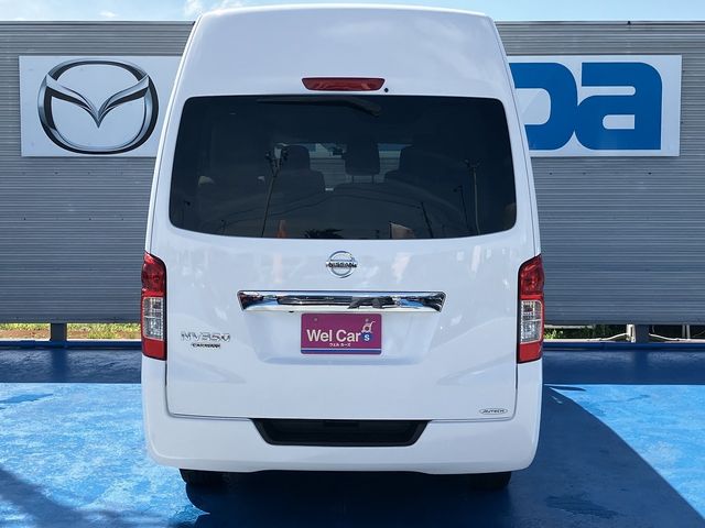 Nissan NV350 Caravan 2019-01 8382-7