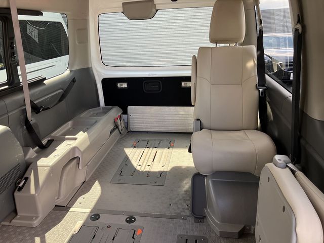 Nissan NV350 Caravan 2019-01 8382-17