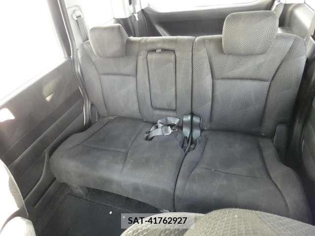 Honda e 2011-11 386482-10