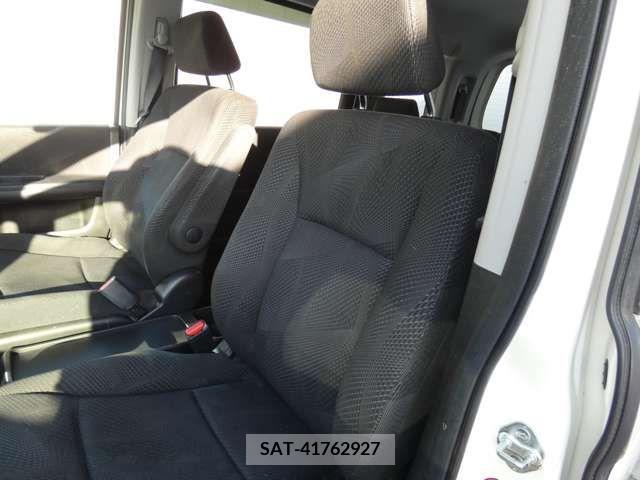 Honda e 2011-11 386482-8