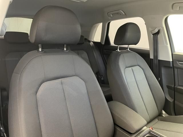Audi Q3 2021-06 18644-13