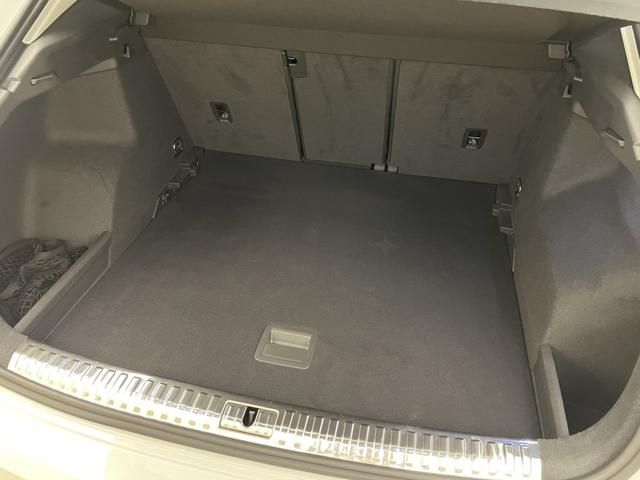 Audi Q3 2021-06 18644-16