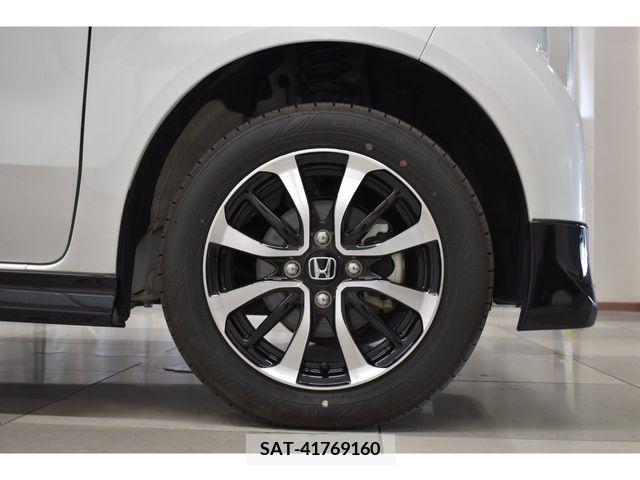 Honda N BOX CUSTOM 2023-10 335333-3