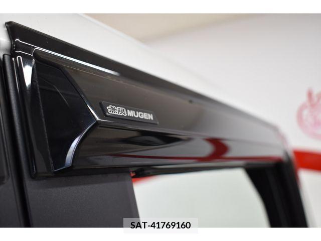 Honda N BOX CUSTOM 2023-10 335333-21