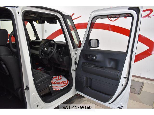Honda N BOX CUSTOM 2023-10 335333-8