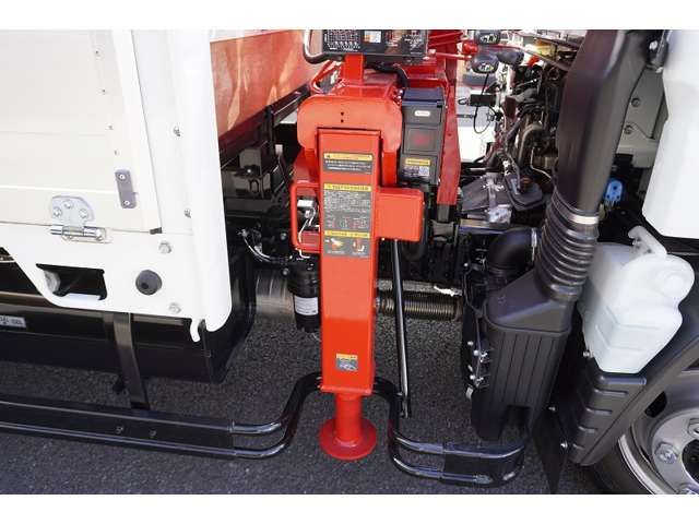 Mitsubishi CANTER 2023-07 22662-18
