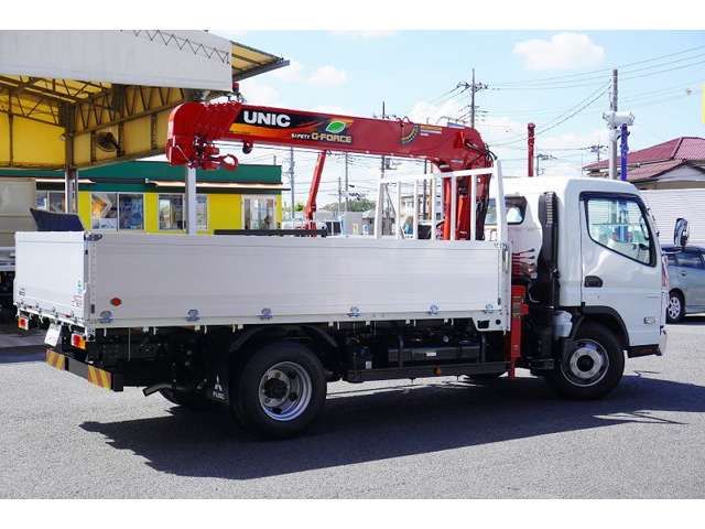 Mitsubishi CANTER 2023-07 22662-7