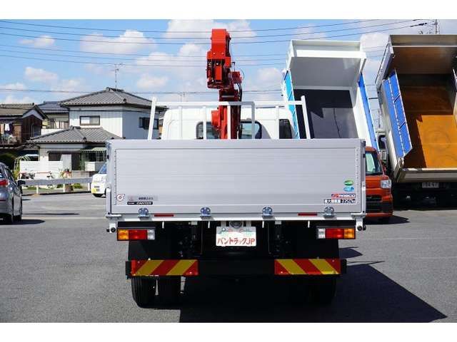 Mitsubishi CANTER 2023-07 22662-3