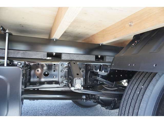 Mitsubishi CANTER 2023-07 22662-9