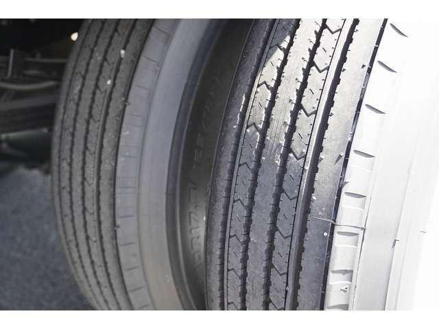 Mitsubishi CANTER 2023-07 22662-8