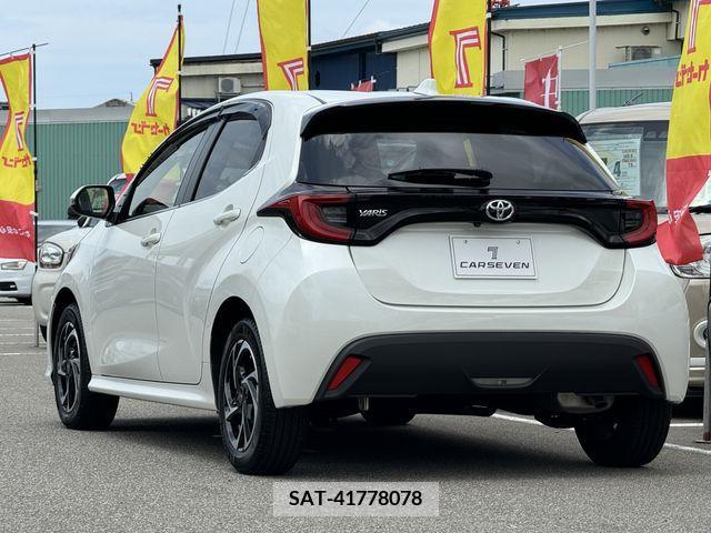 Toyota YARIS 2022-07 337548-6
