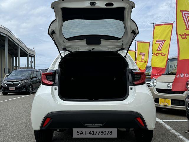Toyota YARIS 2022-07 337548-22