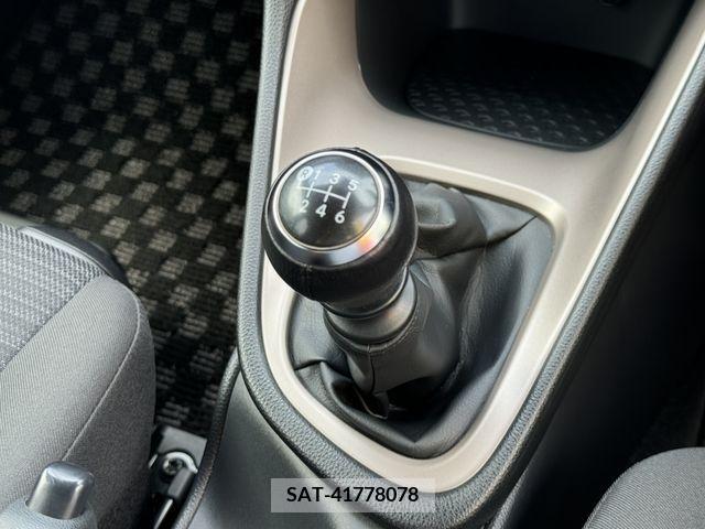 Toyota YARIS 2022-07 337548-15