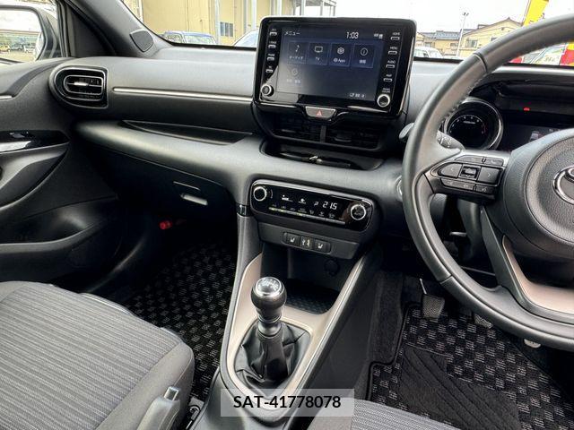 Toyota YARIS 2022-07 337548-16
