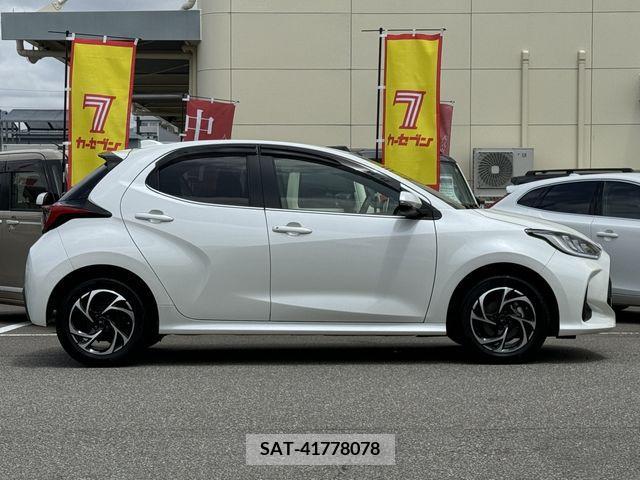 Toyota YARIS 2022-07 337548-4