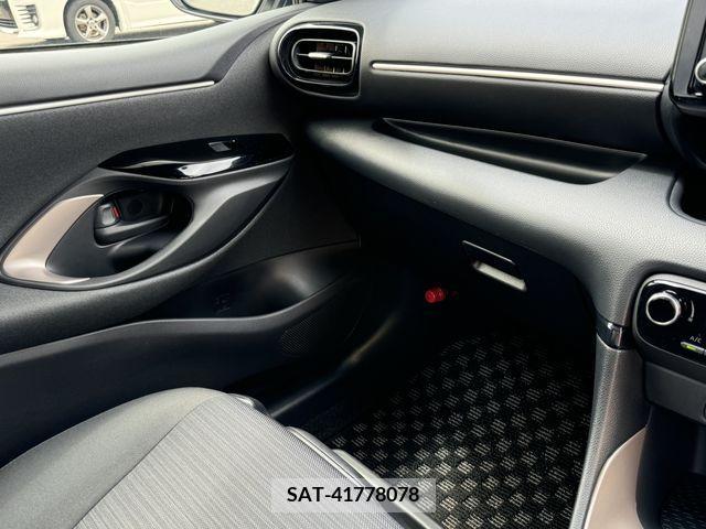 Toyota YARIS 2022-07 337548-14