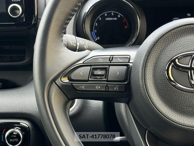 Toyota YARIS 2022-07 337548-12