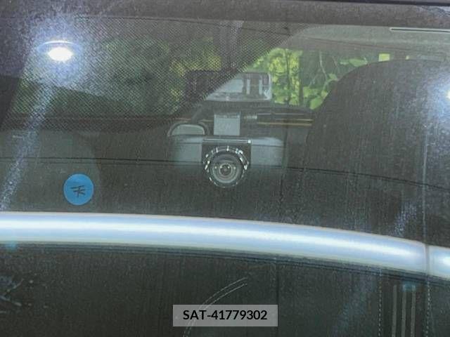 Toyota AQUA 2017-07 260428-5