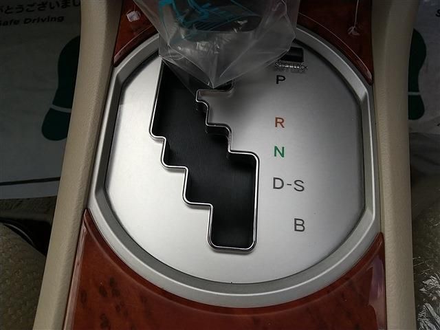 Toyota PREMIO 2016-06 16279-6
