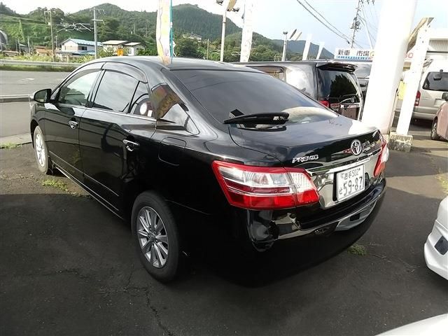Toyota PREMIO 2016-06 16279-2