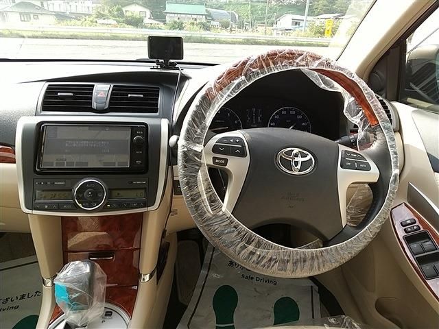 Toyota PREMIO 2016-06 16279-1