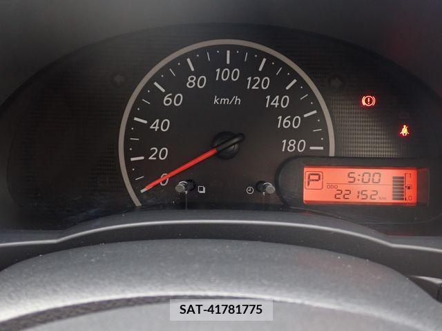Nissan MARCH 2017-12 217397-4