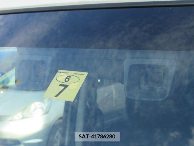 Suzuki SPACIA 2017-07 368514-11