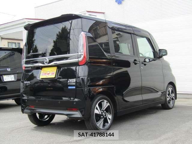Nissan ROOX 2023-03 276138-4