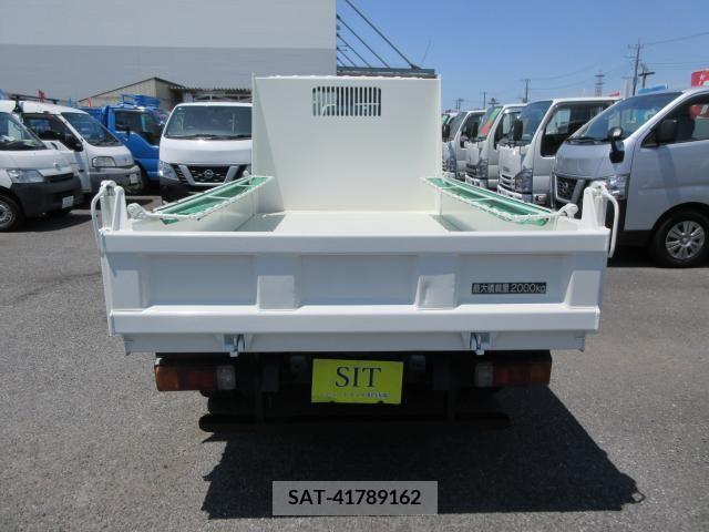 Hino DUTRO 2014-02 296716-2