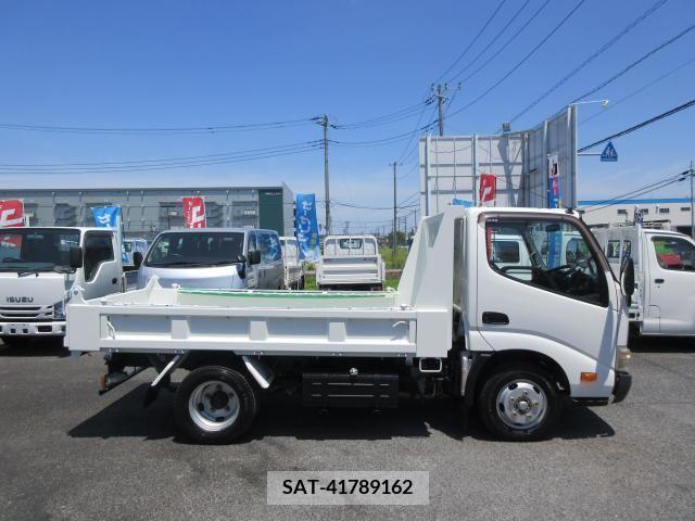 Hino DUTRO 2014-02 296716-3