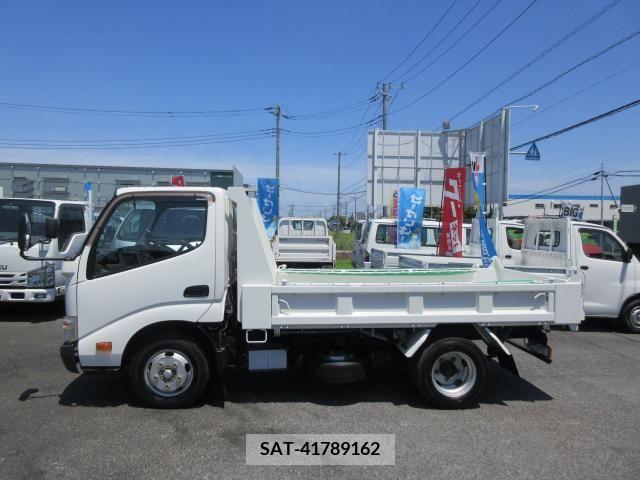 Hino DUTRO 2014-02 296716-4