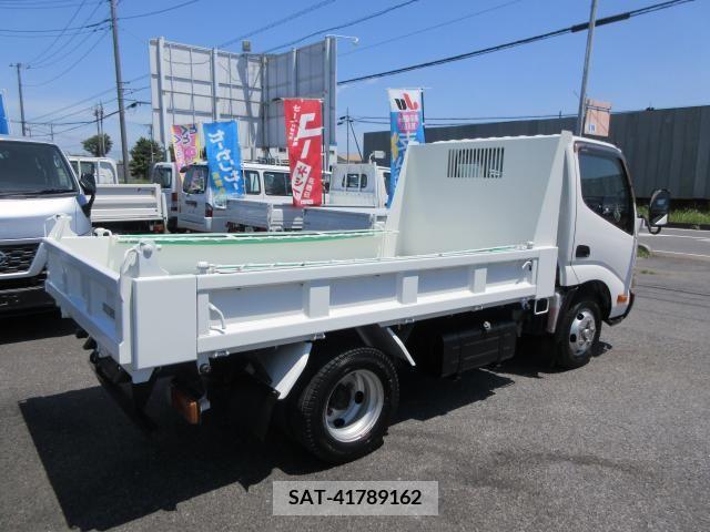 Hino DUTRO 2014-02 296716-7
