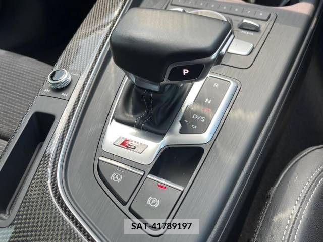 Audi S5 2018-08 356633-12