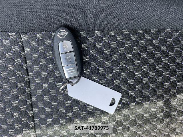 Nissan NOTE 2015-08 279951-9